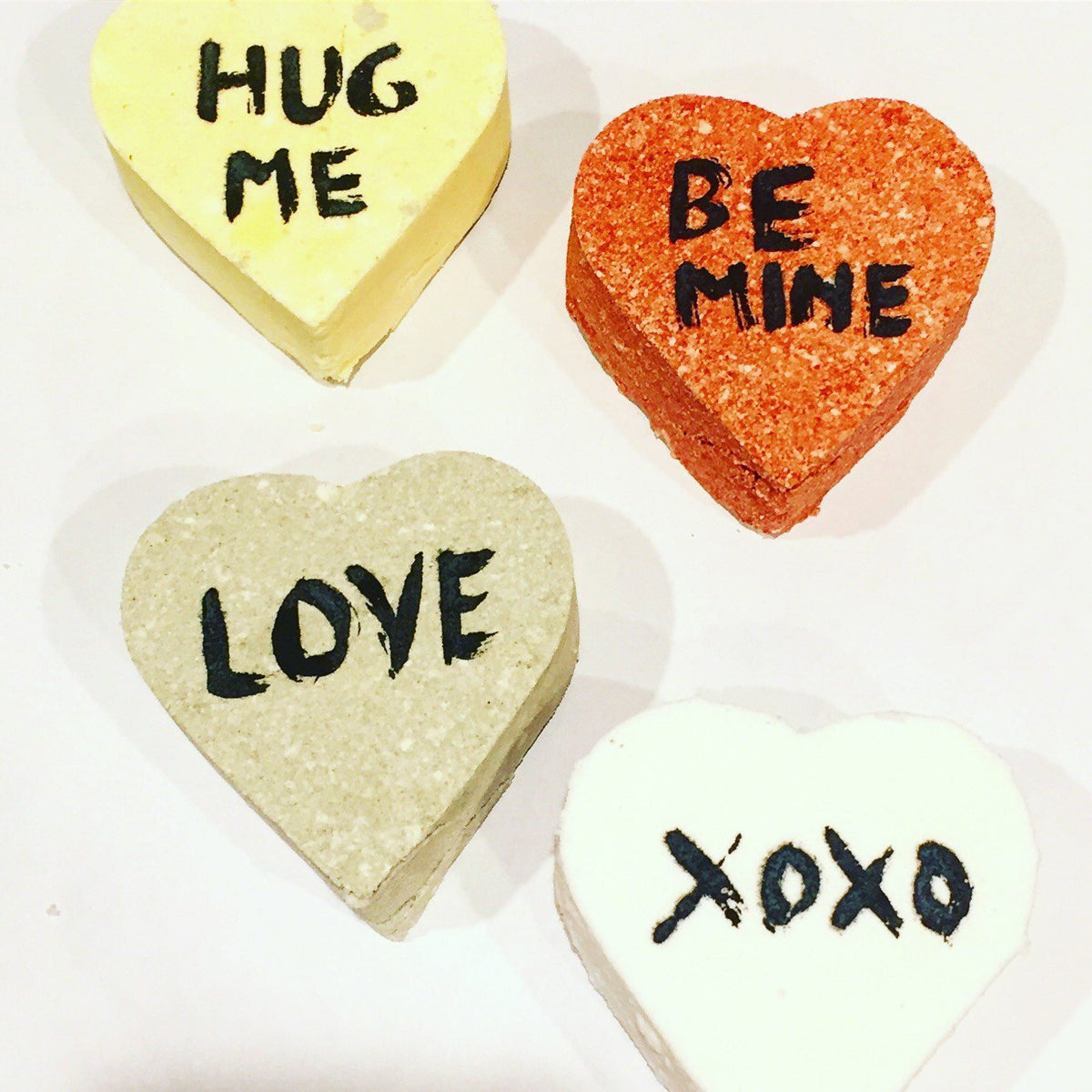 Organic bath bomb / Valentine's Day / conversation hearts /